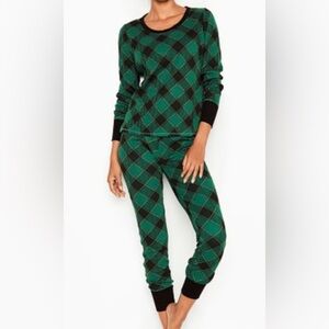 VICTORIA'S SECRET BLACK GREEN BUFFALO CHECK THERMAL PJ PAJAMA 2 PC SET Small